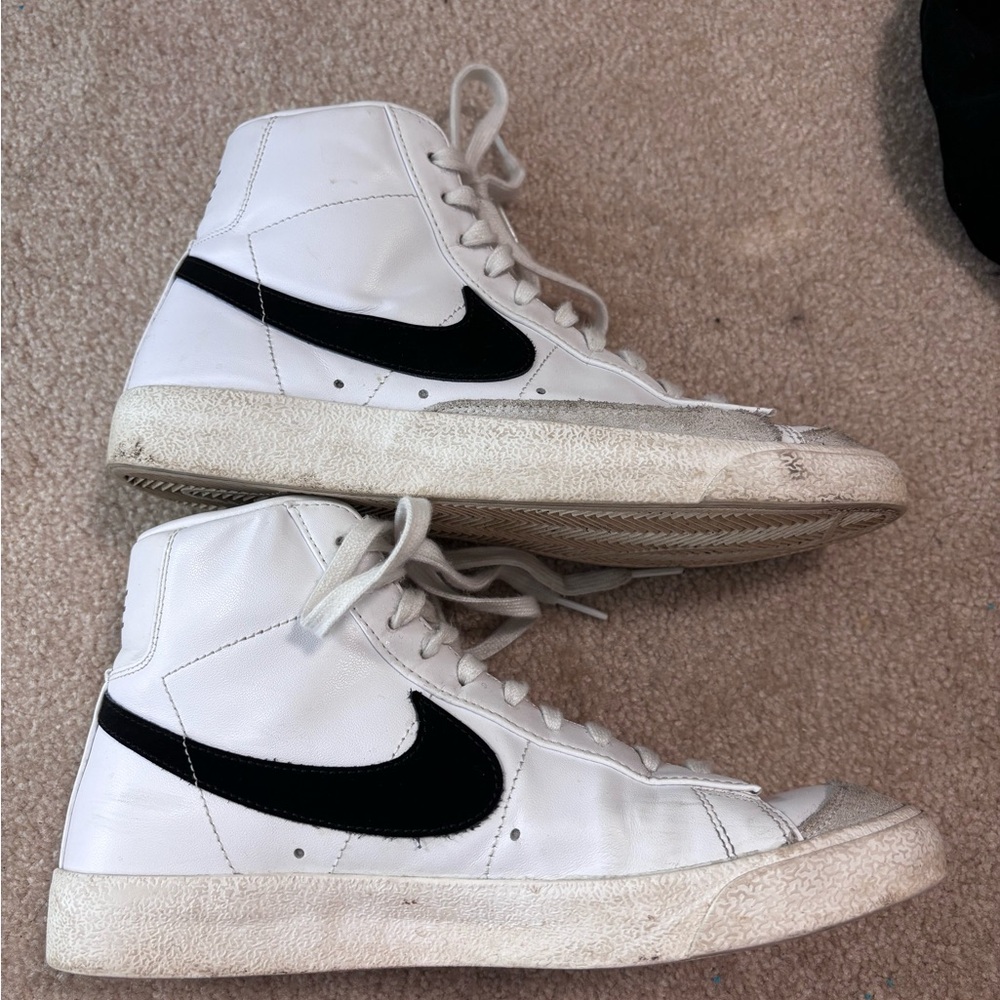 Nike blazers size 8.5 W
